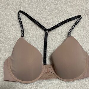 Victoria's Secret size 34C Nude colored Demi buste semi couvrant rehaussant